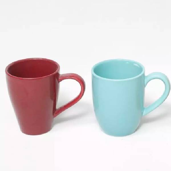 Glazed ceramic mugs come in a variety of colors to choose from, durable materials